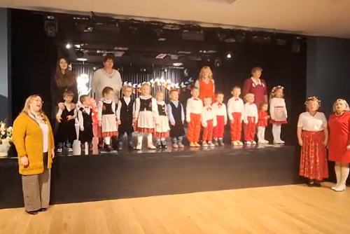 Akcja Szkoła do hymnu